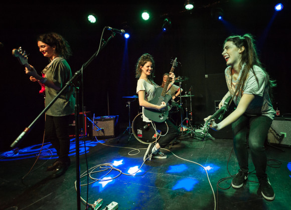 Hinds (the all-female spanish band formerly known as Deers) playing Boston Arms in London on 21 January 2015